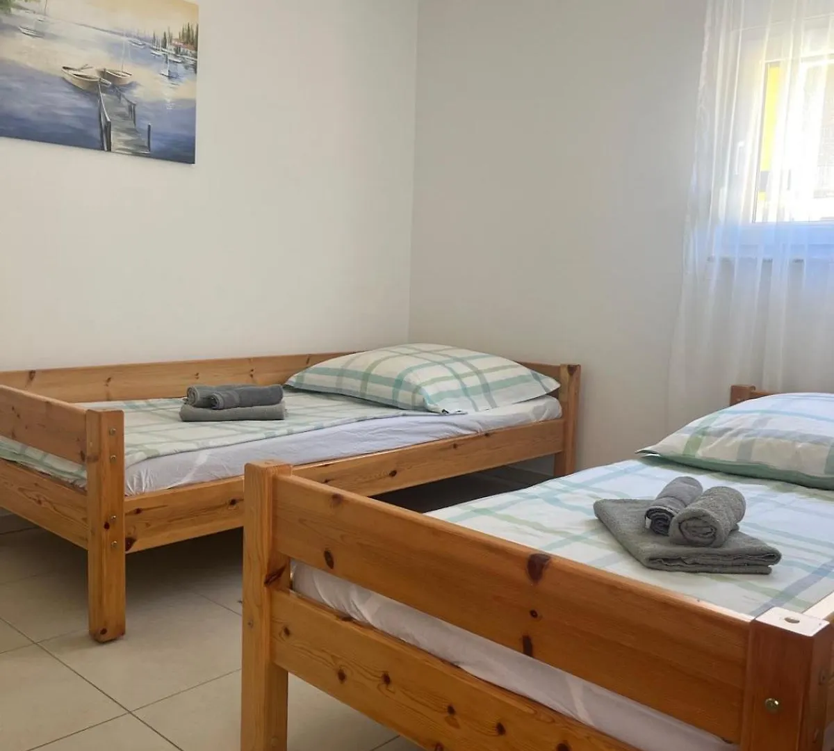 Sinisa Apartman Vir
