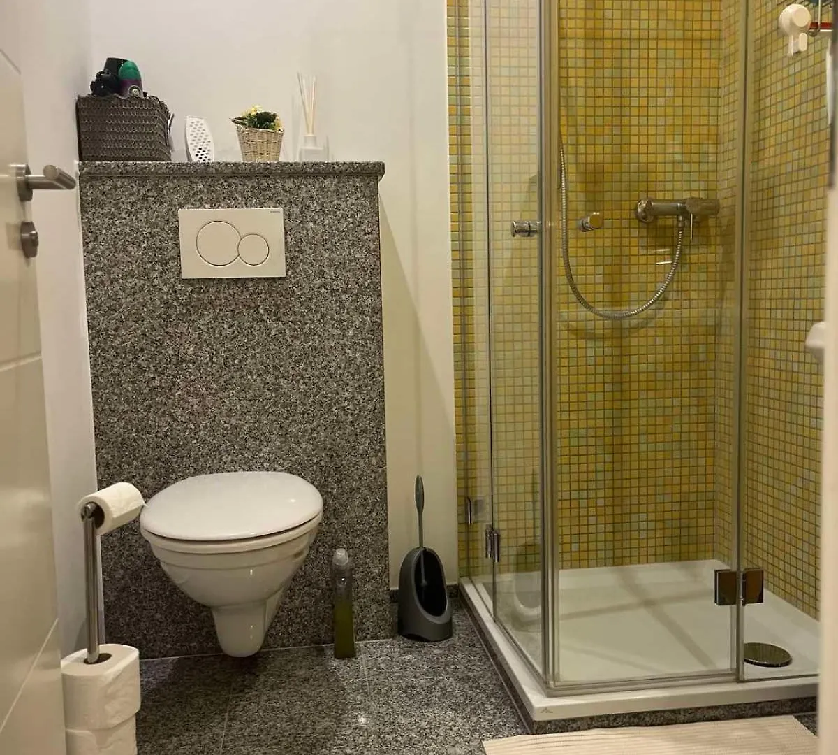 Sinisa Apartman Vir Appartement